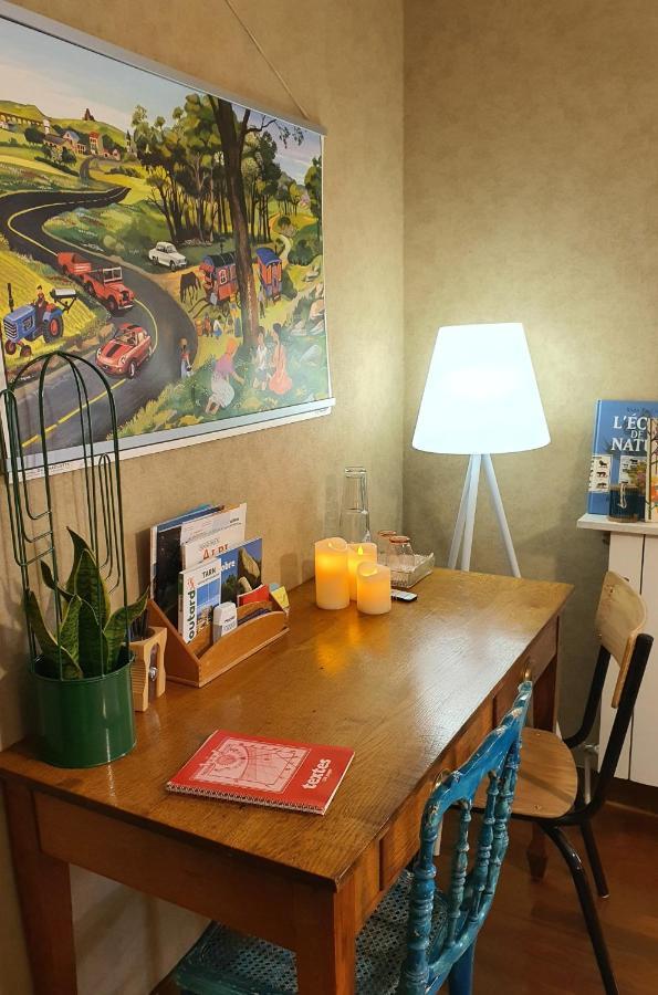 A L'Ecole Buissonniere, Chambre D'Hotes En Sidobre Lacrouzette Ngoại thất bức ảnh